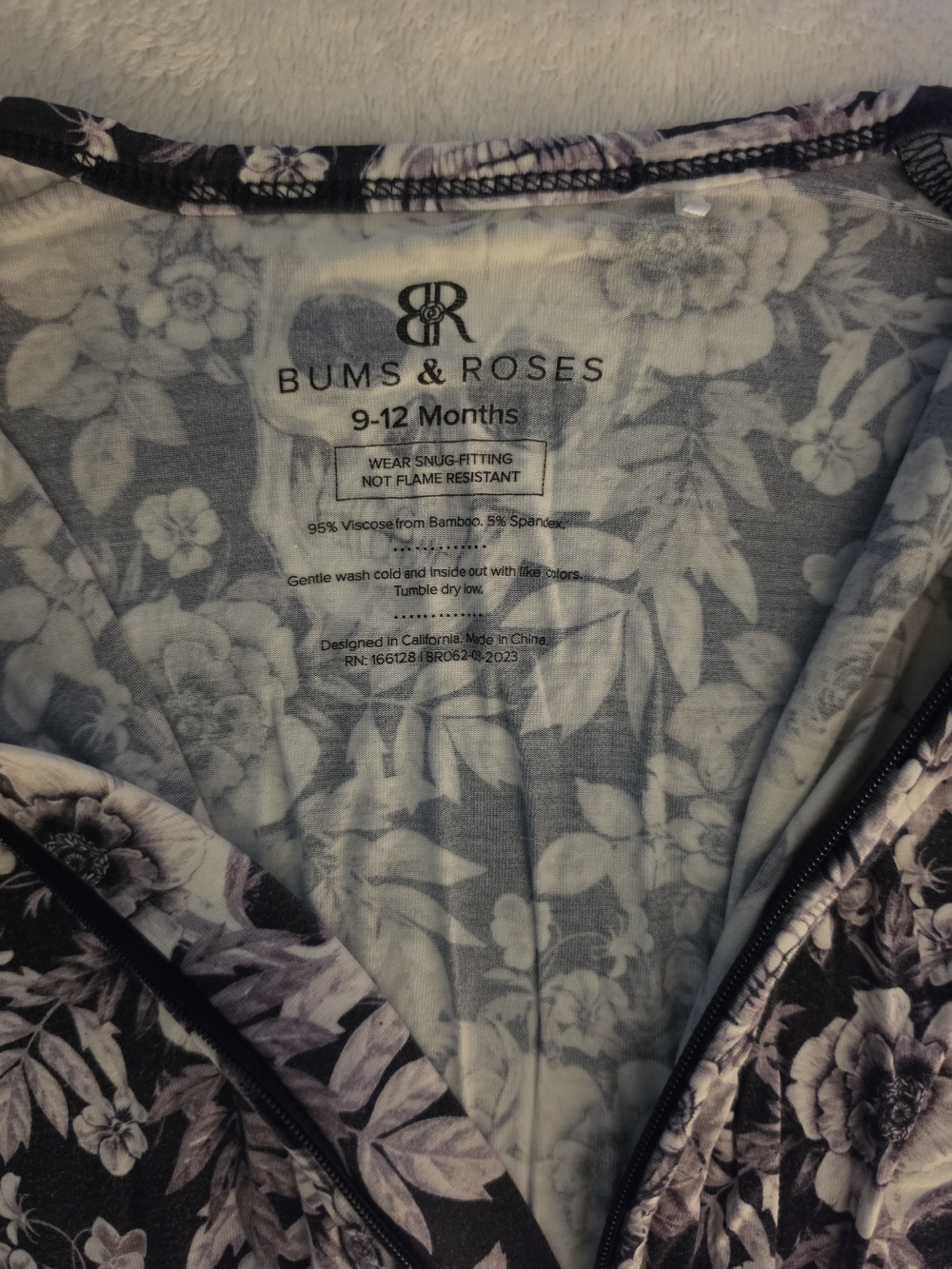 Bums & Roses Skulls & Roses Bamboo Zippy 9-12m - Picture 2 of 5